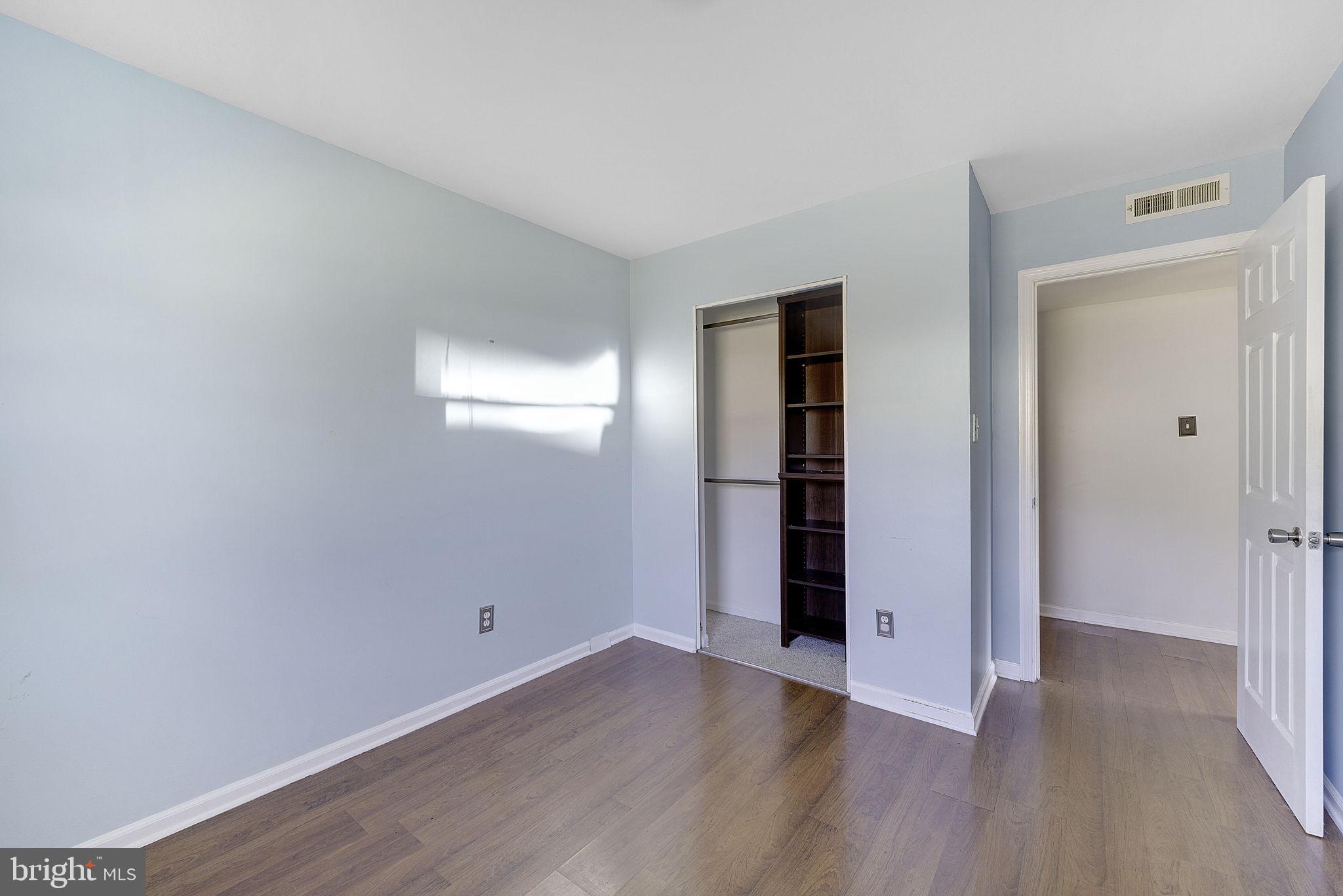 103 South Harrison Road Sterling, VA 20164 - Photo 28 of 34 Bedroom 2