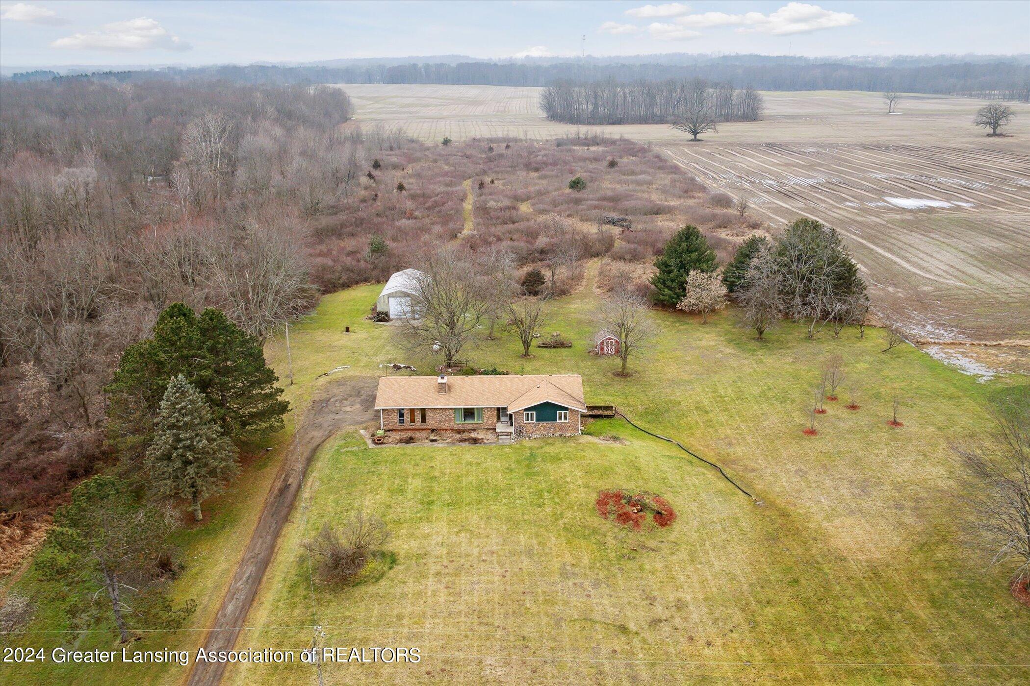 4713 Pares Road Dimondale, MI 48821 - Photo 59 of 61 61-4713-Pares-Rd-Diamondale-MI-48821-Win