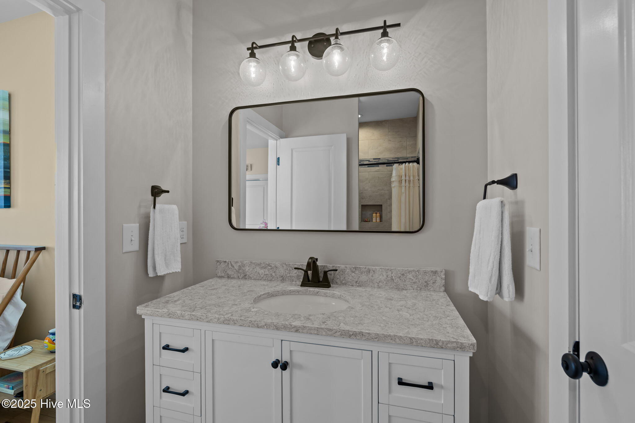 1402 Olde Farm Road Morehead City, NC 28557 - Photo 19 of 78 38-web-or-mls-1S3A4843