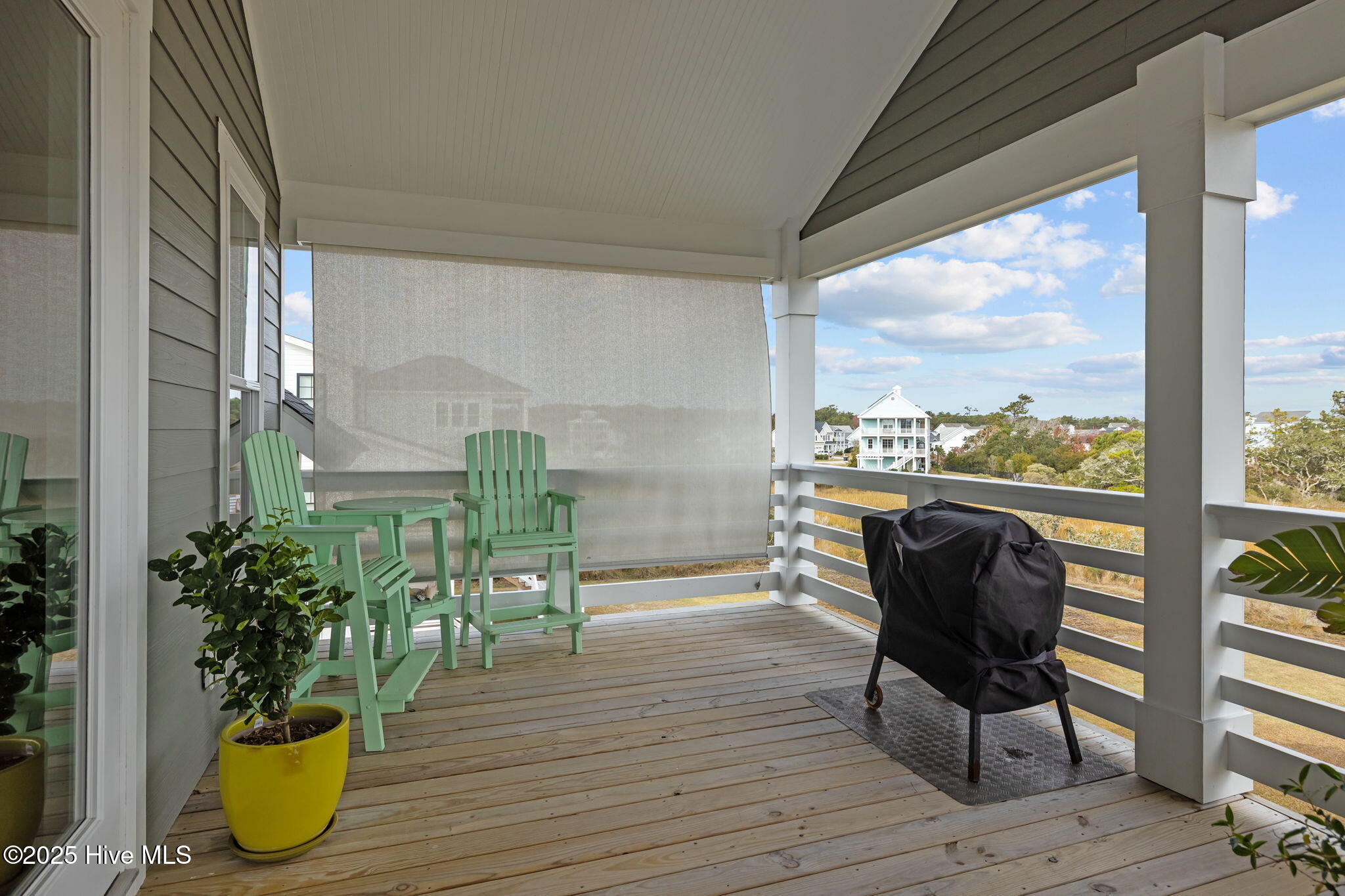 1402 Olde Farm Road Morehead City, NC 28557 - Photo 28 of 78 Rear Deck with sunshade down
