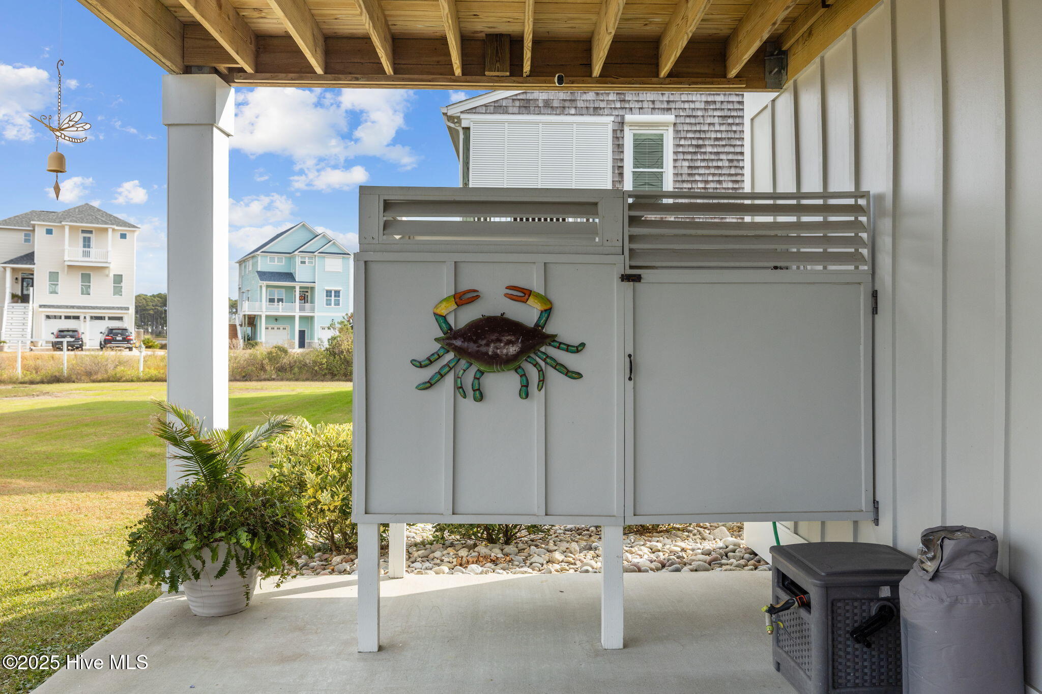 1402 Olde Farm Road Morehead City, NC 28557 - Photo 29 of 78 Outdoor Shower