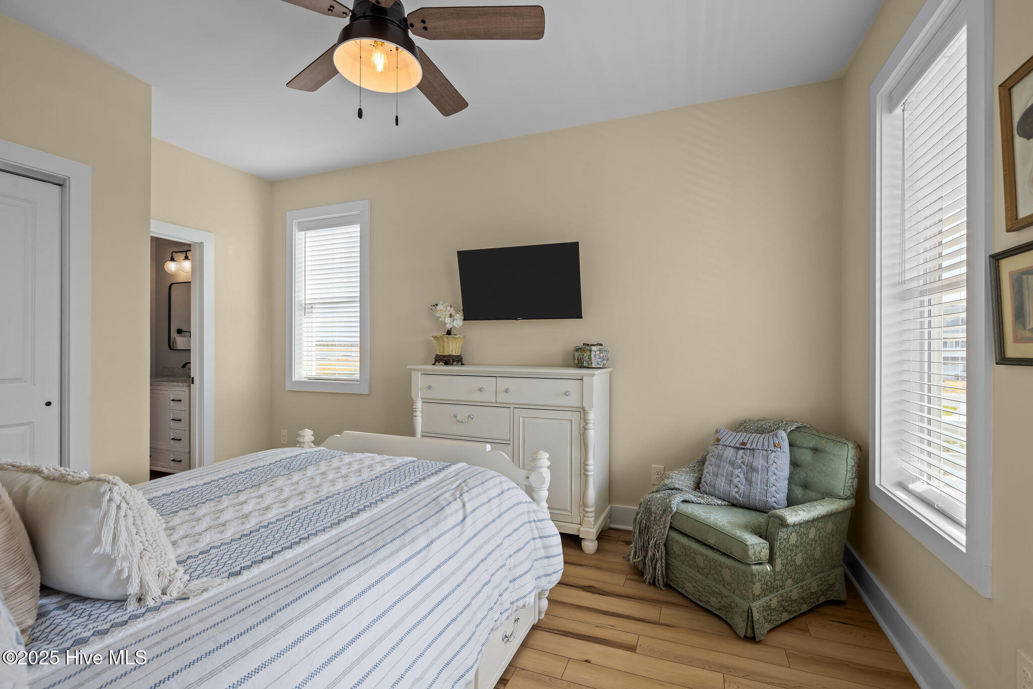 1402 Olde Farm Road Morehead City, NC 28557 - Photo 48 of 78 35-web-or-mls-1S3A4822