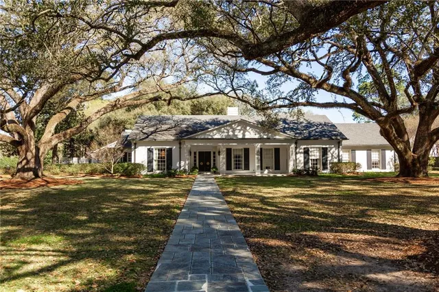 $825,000 | 3028 Georges Lane, Alexandria, LA 71301