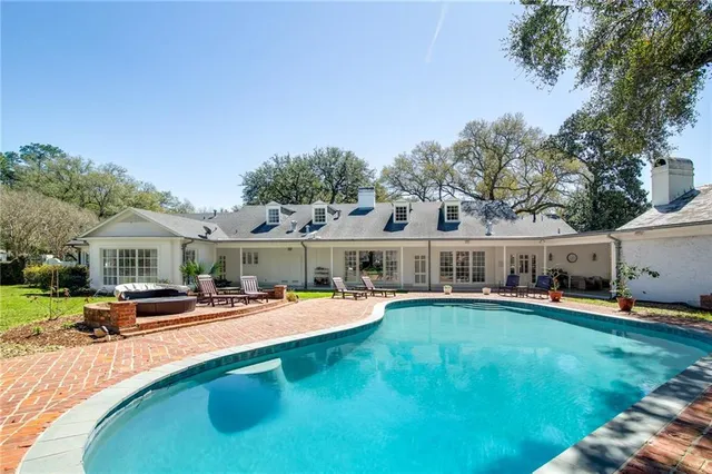 $825,000 | 3028 Georges Lane, Alexandria, LA 71301