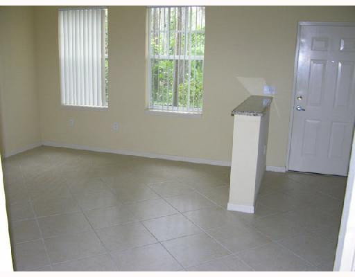 6944 West Sample Road, Unit B 34 Pompano Beach, FL 33063 - Photo 4 of 10 Living Room