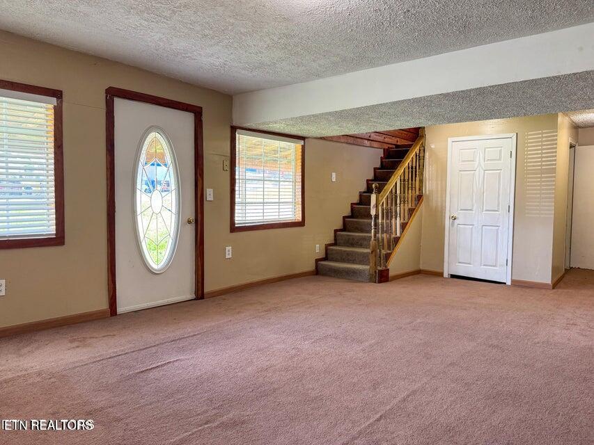 942 West 3rd Avenue Oneida, TN 37841 - Photo 13 of 28 20250819204930485688000000-o