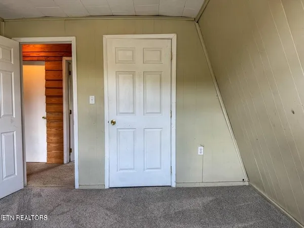 $199,000 | 942 West 3rd Avenue, Oneida, TN 37841