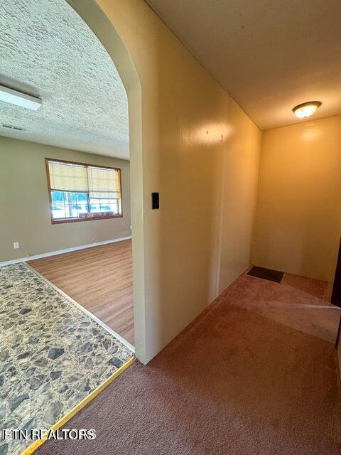 942 West 3rd Avenue Oneida, TN 37841 - Photo 26 of 28 20250819205107825610000000-o