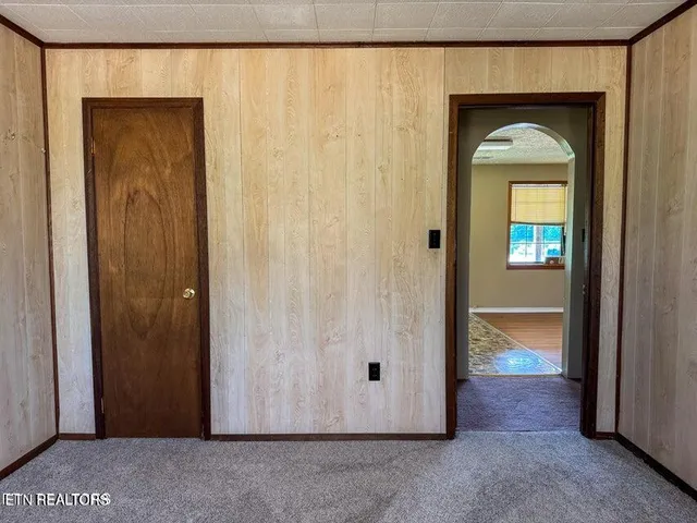 $214,000 | 942 West 3rd Avenue, Oneida, TN 37841