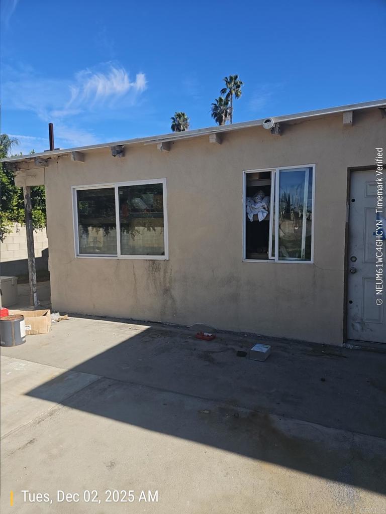 6537 Columbus Avenue Van Nuys, CA 91411 - Photo 2 of 4 a view of an entrance of the house