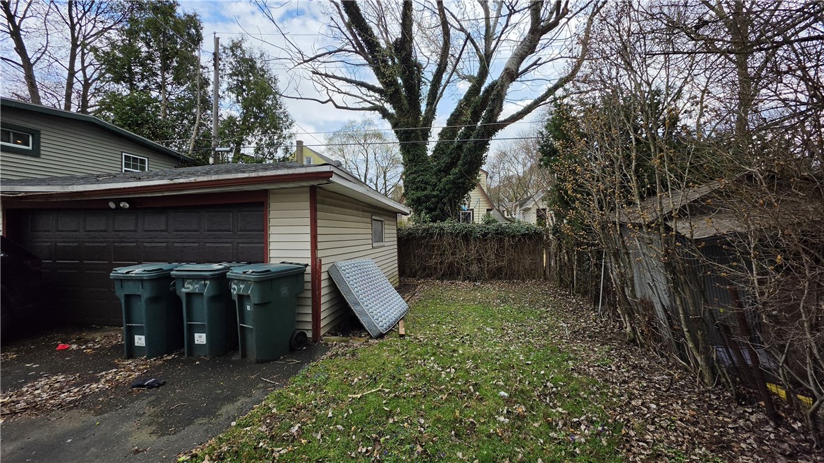 547 Avis Street Rochester, NY 14615 - Photo 2 of 13