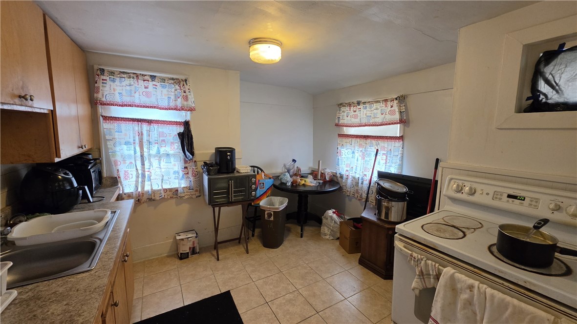 547 Avis Street Rochester, NY 14615 - Photo 6 of 13