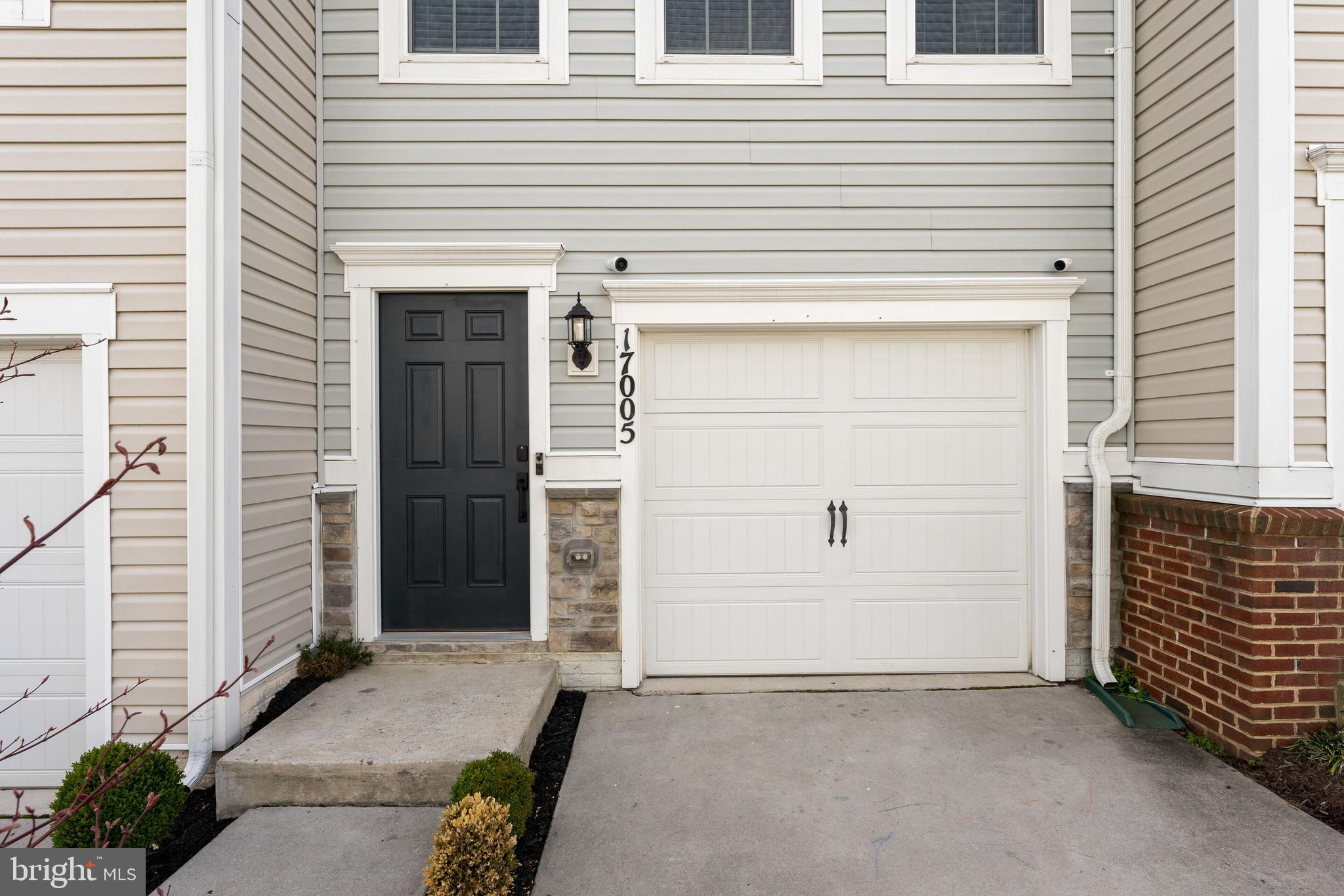 17005 Gibson Mill Road Dumfries, VA 22026 - Photo 2 of 23