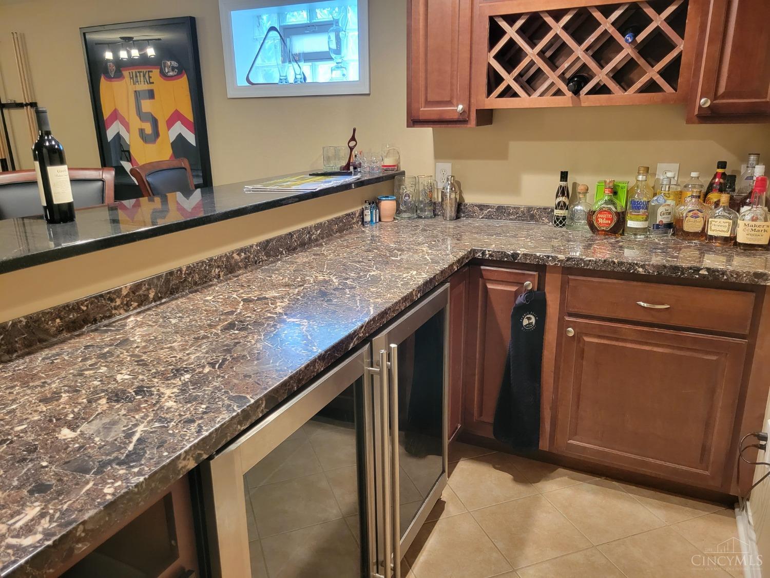 8225 Sheed Road Cincinnati, OH 45247 - Photo 16 of 26