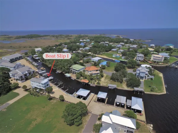 $209,900 | 22 Top Sail W/boat Way, Panacea, FL 32346