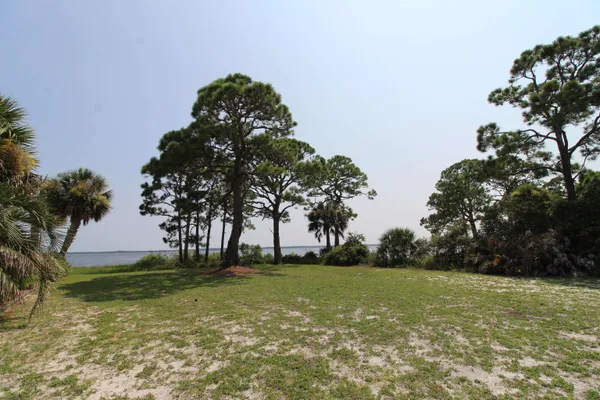 $209,900 | 22 Top Sail W/boat Way, Panacea, FL 32346