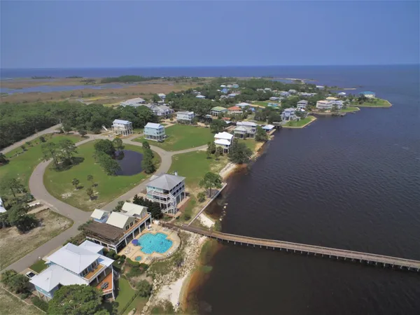 $209,900 | 22 Top Sail W/boat Way, Panacea, FL 32346