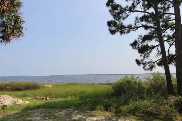 $209,900 | 22 Top Sail W/boat Way, Panacea, FL 32346