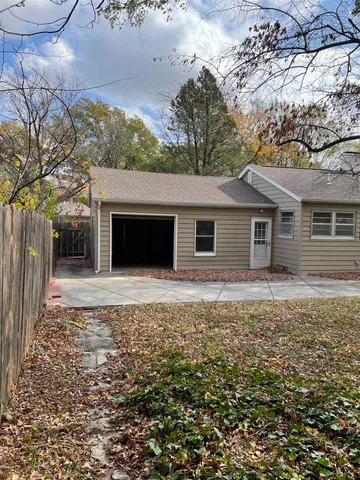 $260,000 | 221 South Parkwood Lane, Wichita, KS 67218