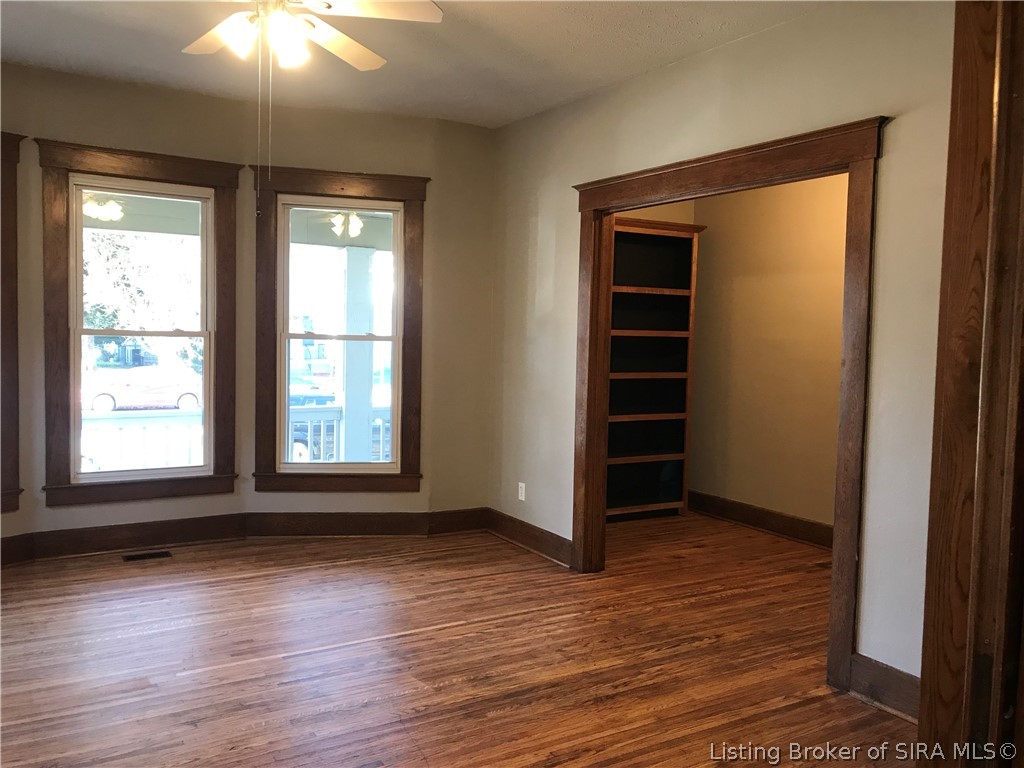 1928 East Spring Street New Albany, IN 47150 - Photo 27 of 51 Unit 1 bedroom
(currently rented)