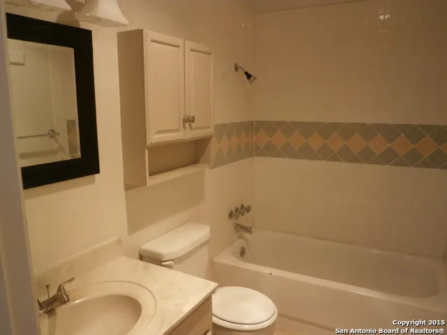 $1,325 | 108 Green Meadows Street, Converse, TX 78109