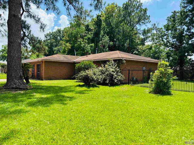 $165,000 | 11823 Kingston Drive, Baton Rouge, LA 70807