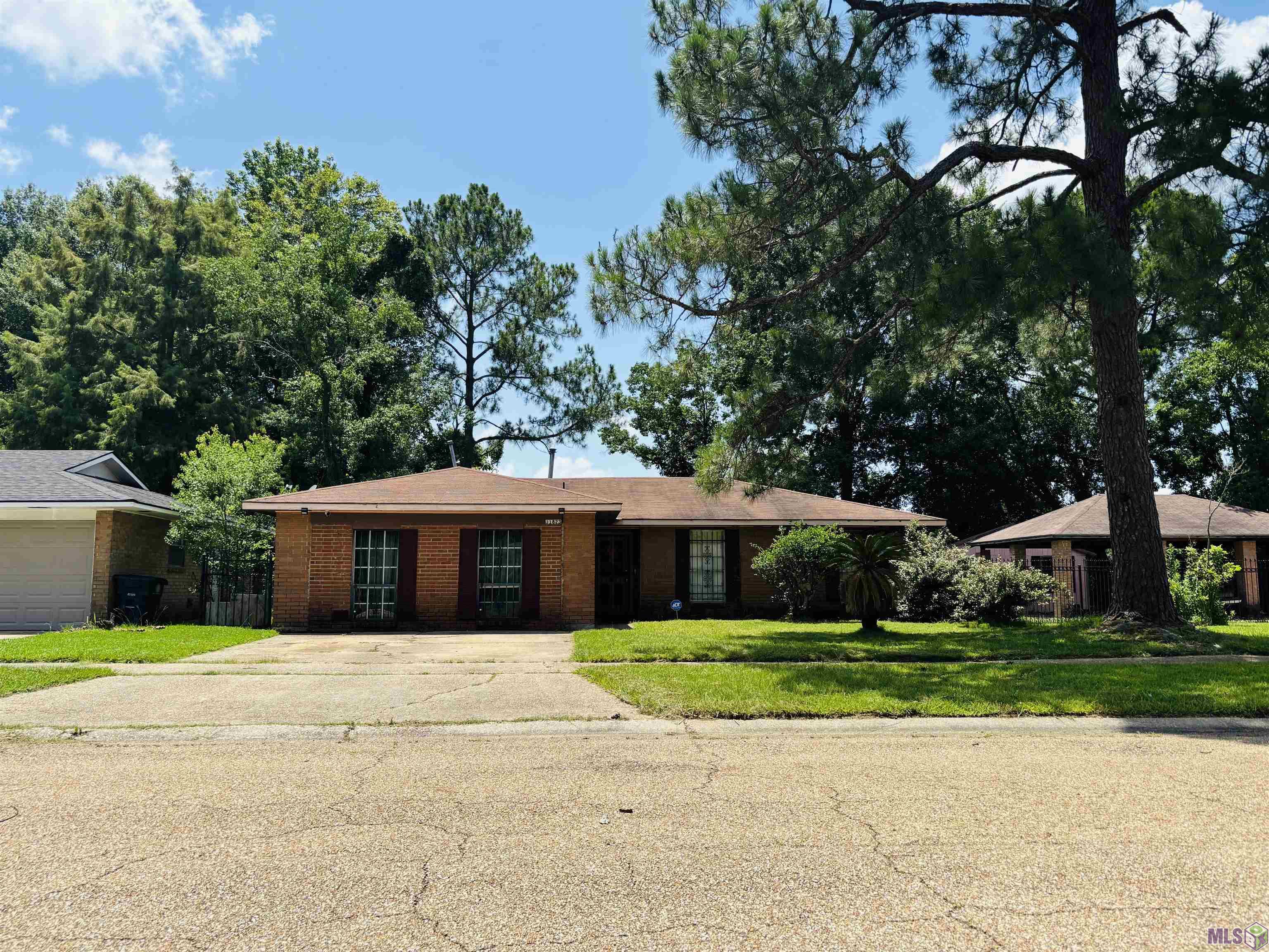 11823 Kingston Drive Baton Rouge, LA 70807 - Photo 2 of 60