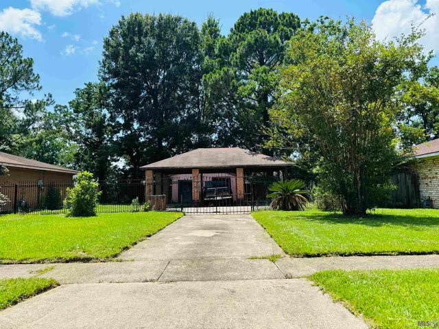 $165,000 | 11823 Kingston Drive, Baton Rouge, LA 70807