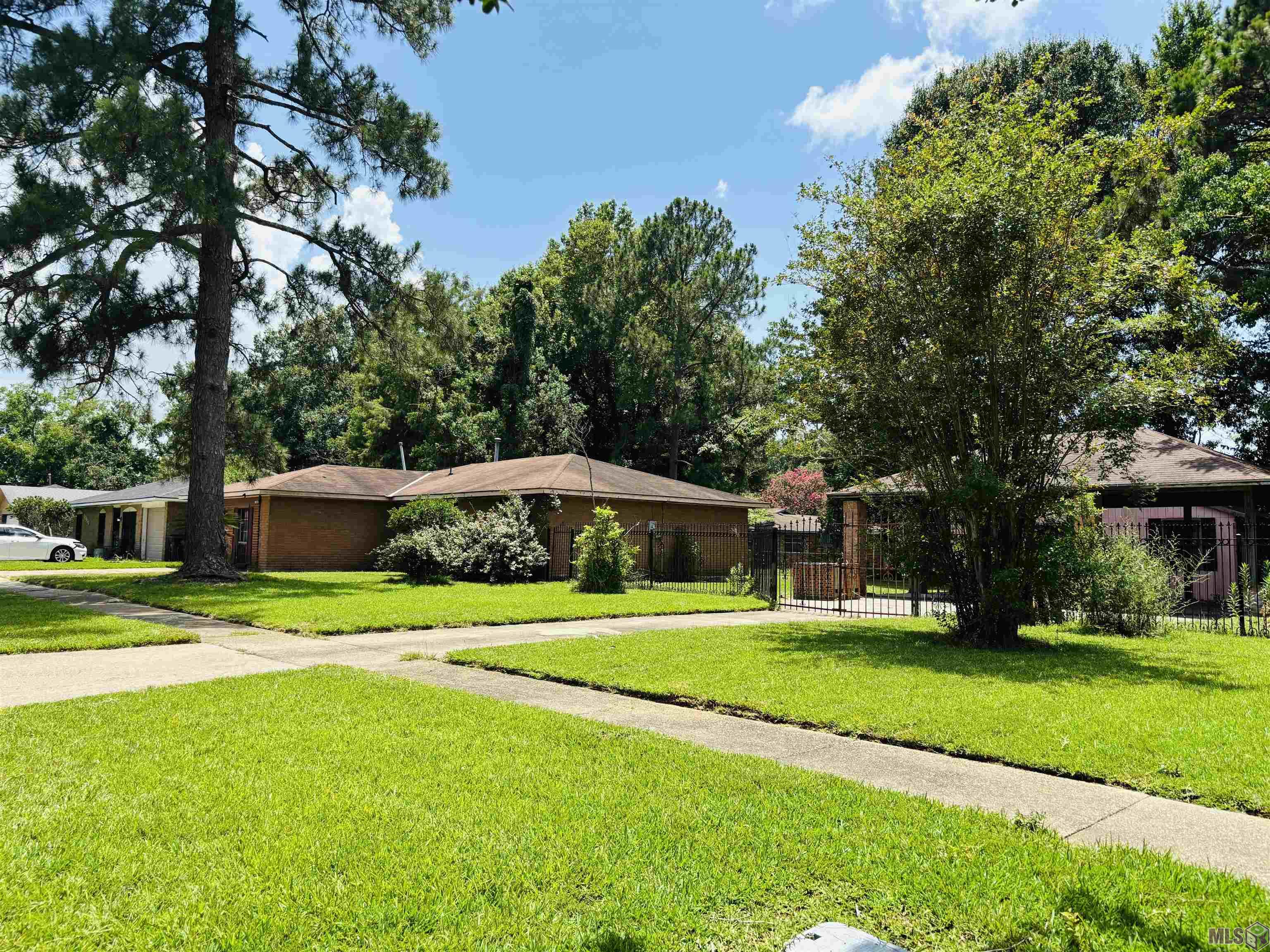 11823 Kingston Drive Baton Rouge, LA 70807 - Photo 10 of 60