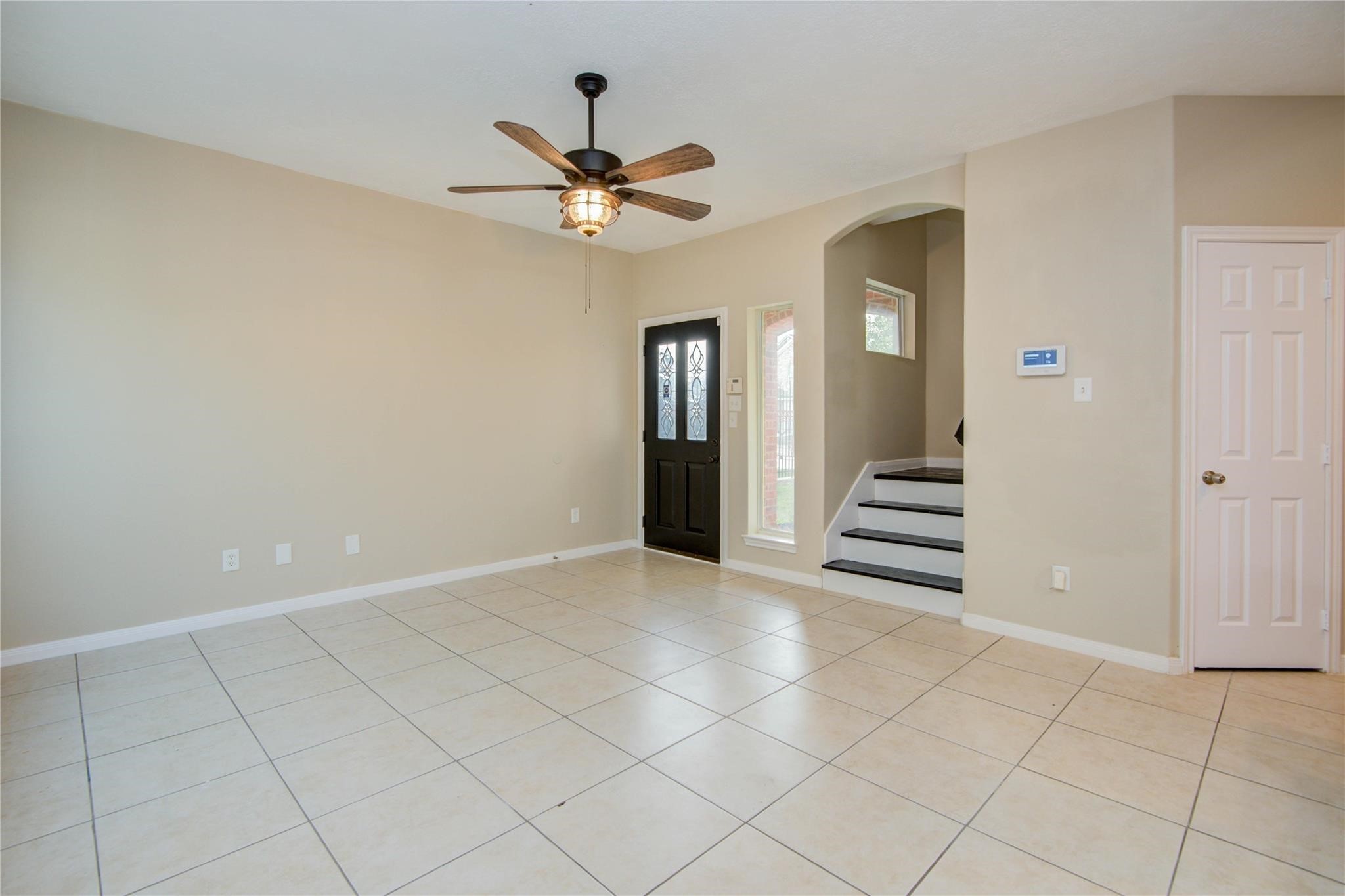 8902 Edgebrook Drive Houston, TX 77075 - Photo 6 of 30