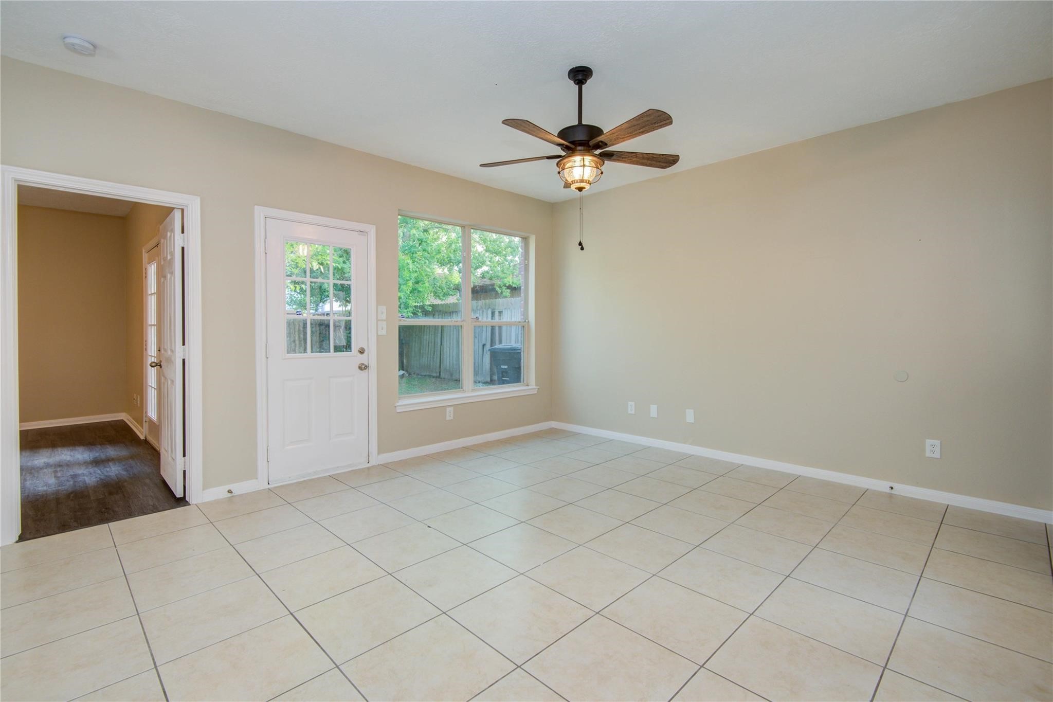 8902 Edgebrook Drive Houston, TX 77075 - Photo 9 of 30