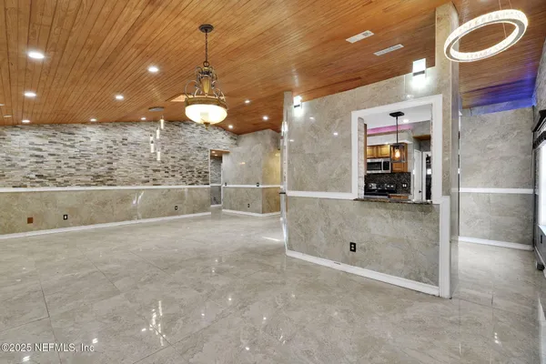 a view of a walk in closet