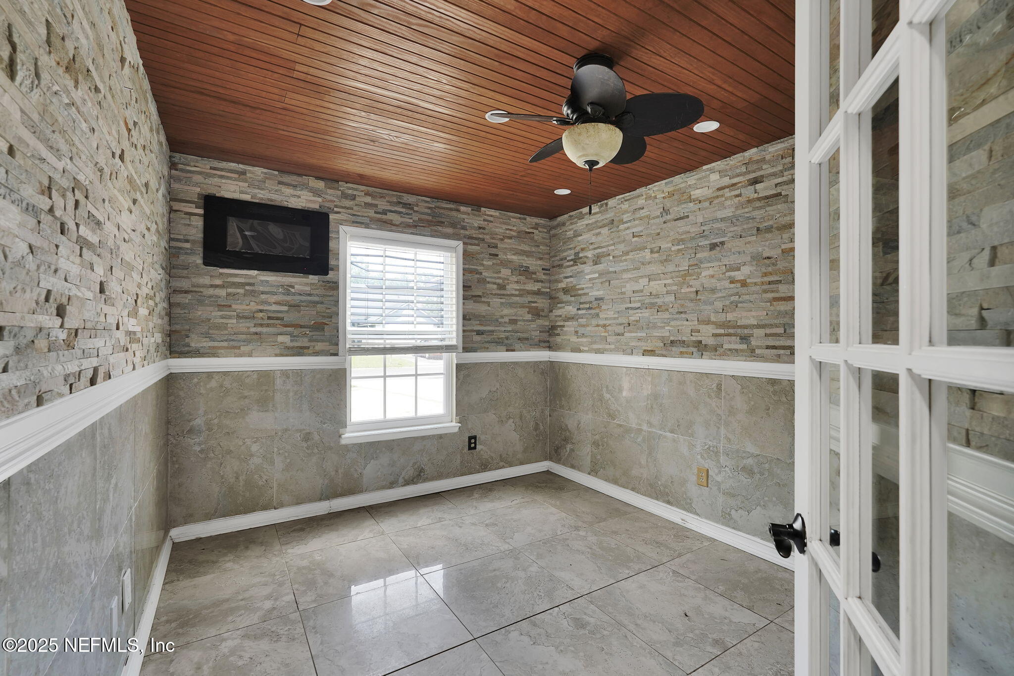 8786 Spring Harvest Lane East Jacksonville, FL 32244 - Photo 28 of 39 a bathroom with a shower