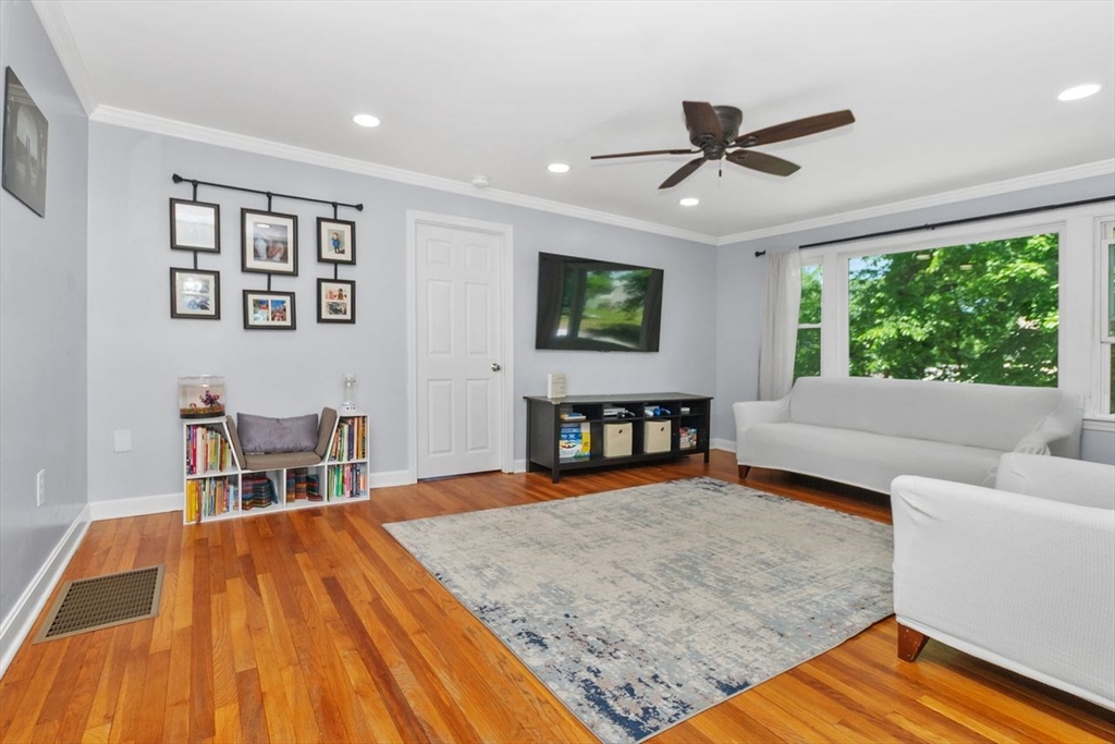 20 Reardon Road Billerica, MA 01821 - Photo 5 of 35 Gallery Image 5