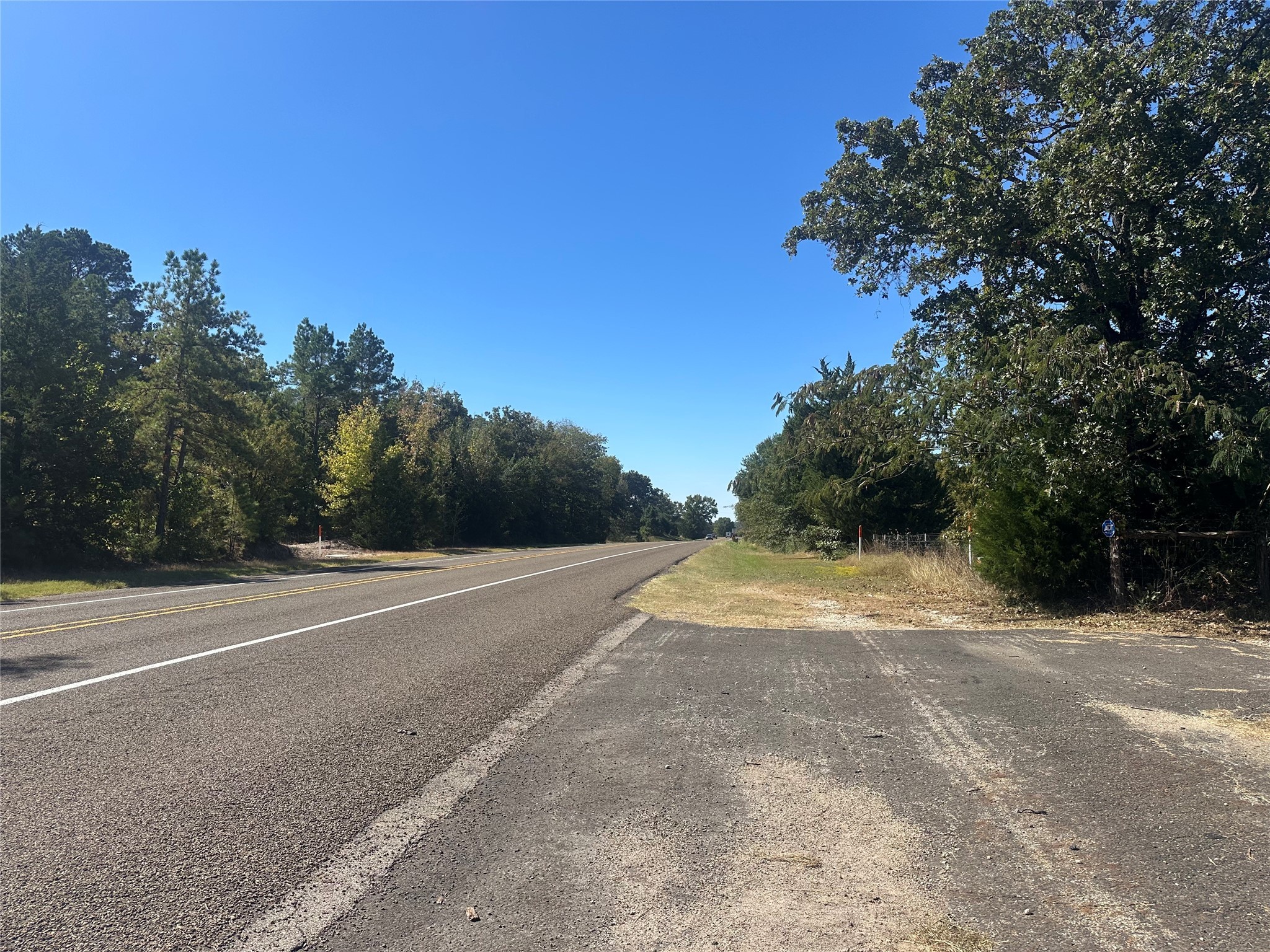 4173 Highway 79 Buffalo, TX 75831 - Photo 14 of 17 a view of a tennis court