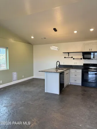 $299,000 | 2465 South Hecla Street, Dewey-Humboldt, AZ 86329