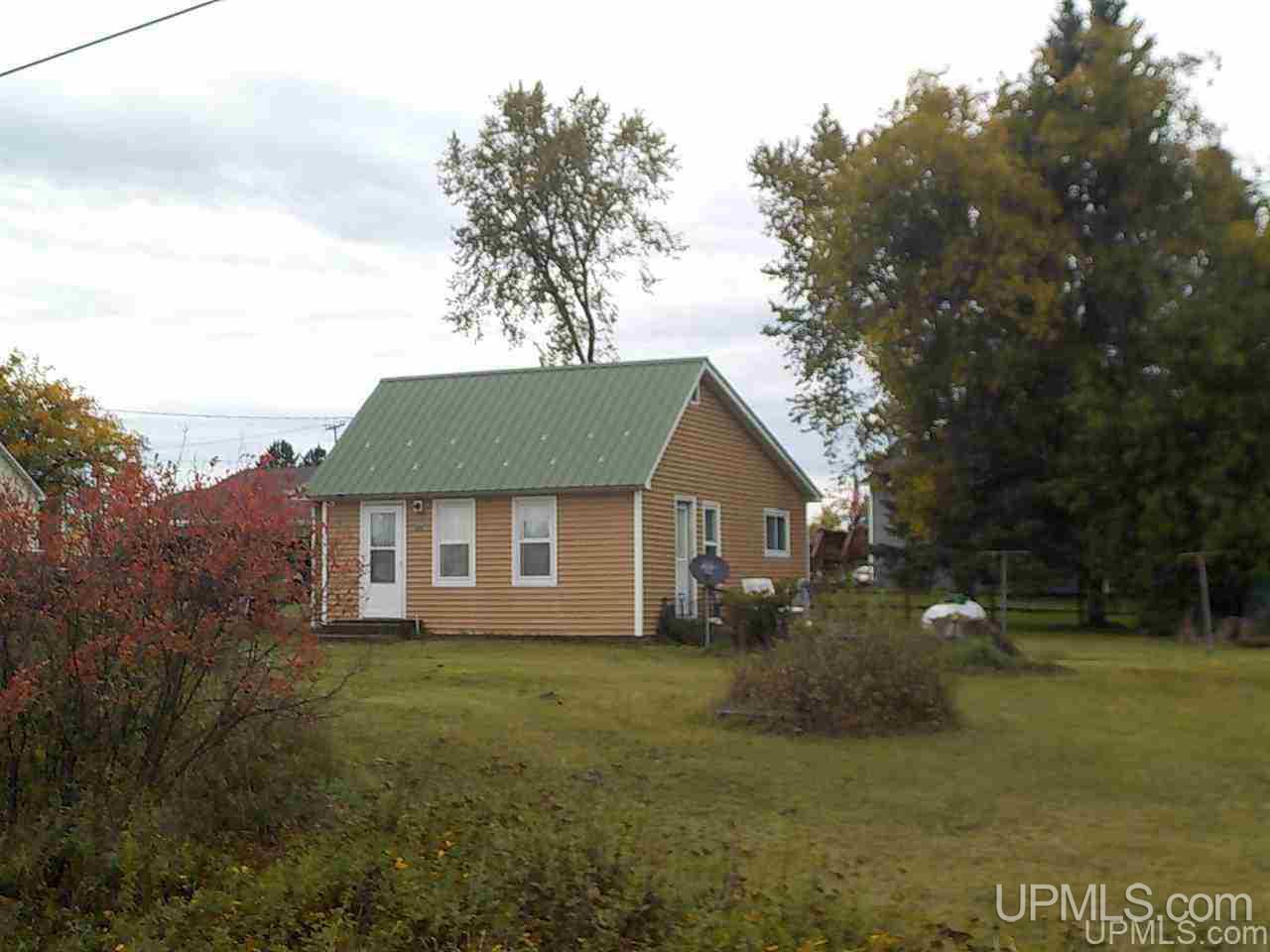 105 Park City Road Amasa, MI 49903 - Photo 17 of 33