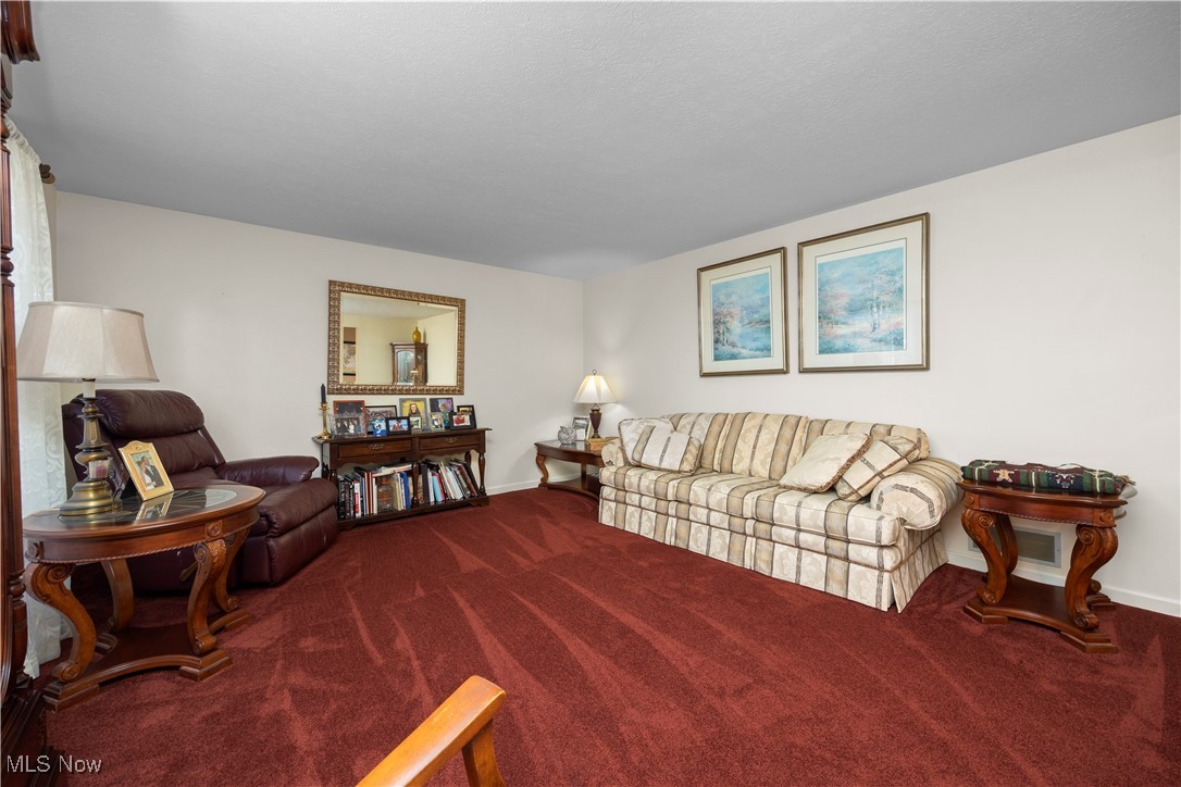 2574 Sourek Road Akron, OH 44333 - Photo 19 of 50 Gallery Image 19