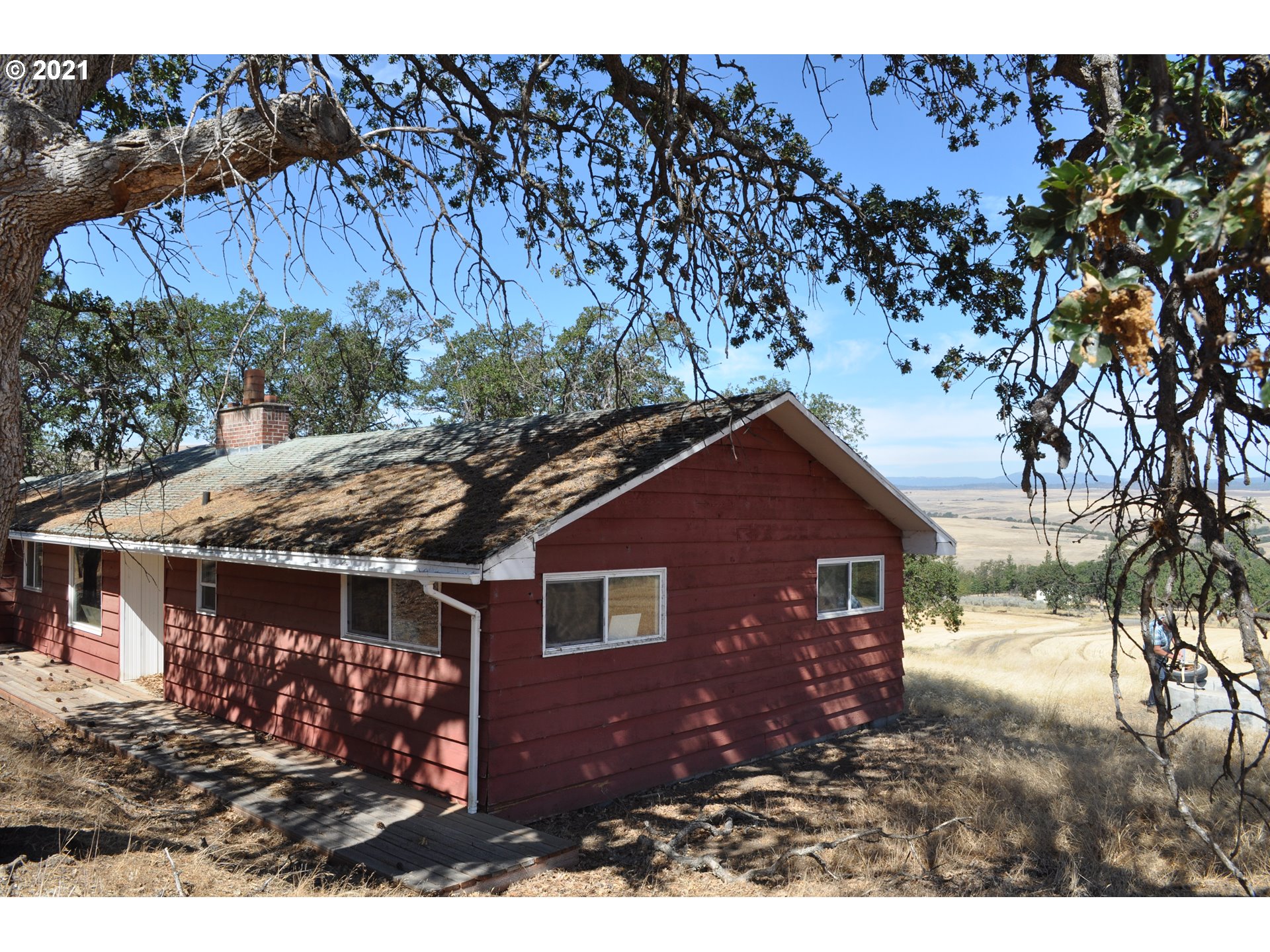 343 Oak Flat Road Goldendale, WA 98620 - Photo 5 of 16 Gallery Image 5