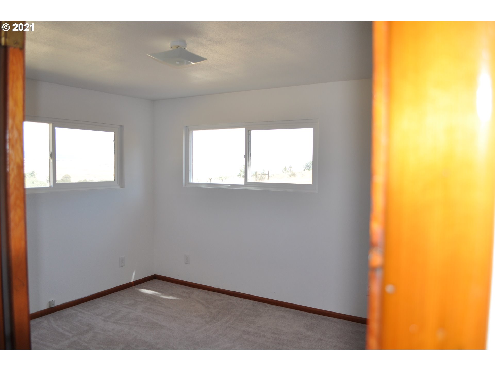 343 Oak Flat Road Goldendale, WA 98620 - Photo 8 of 16 Gallery Image 8