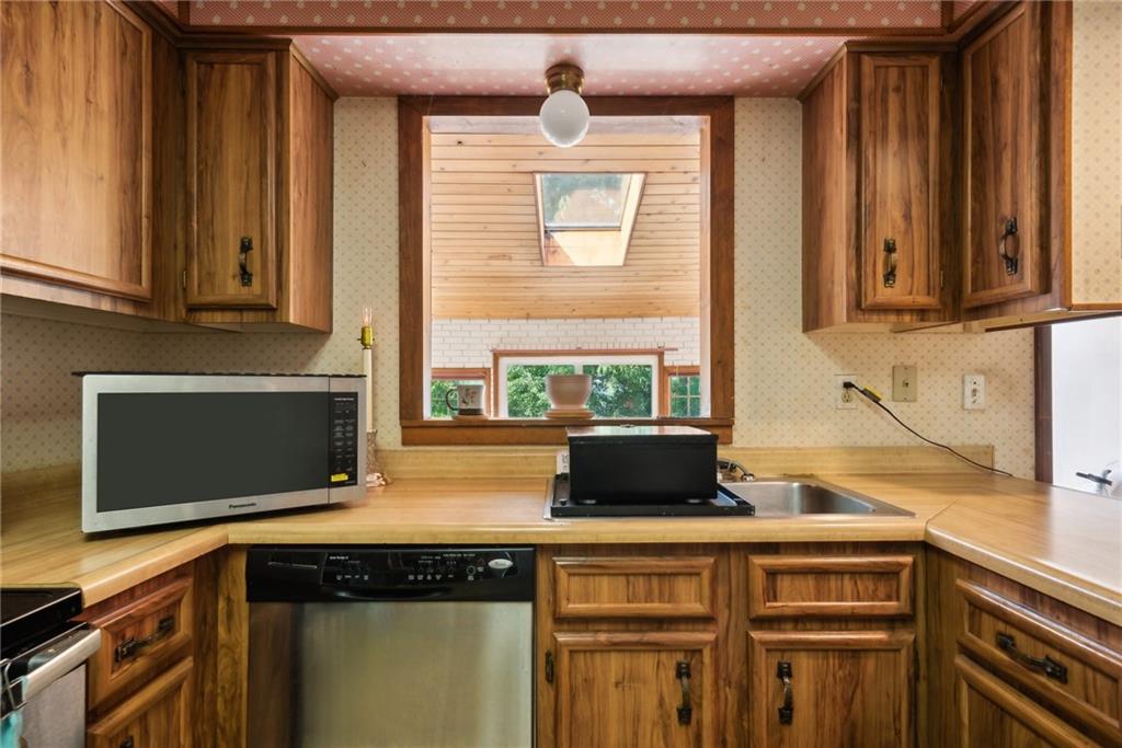 3119 Princeton Road Greensburg, PA 15601 - Photo 14 of 32 Gallery Image 14