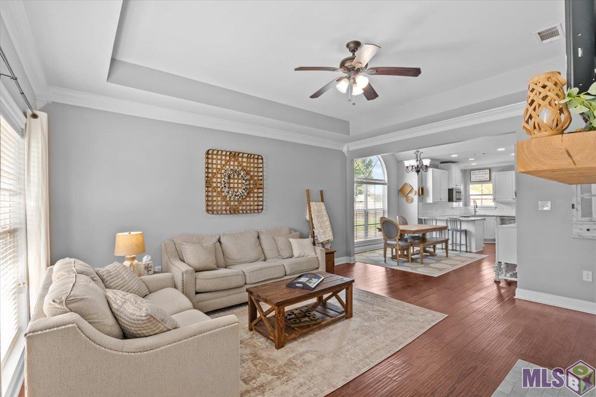 32424 Quail Ridge Denham Springs, LA 70706 - Photo 3 of 20 Gallery Image 3