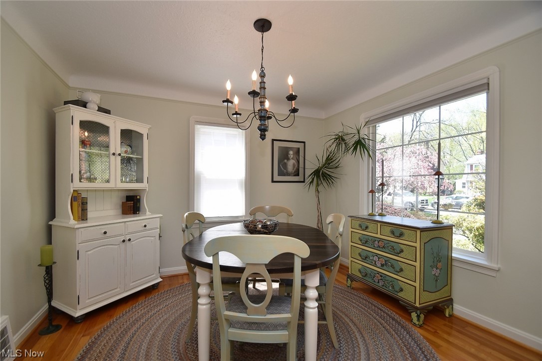 1531 Sheffield Road Cleveland, OH 44121 - Photo 7 of 34