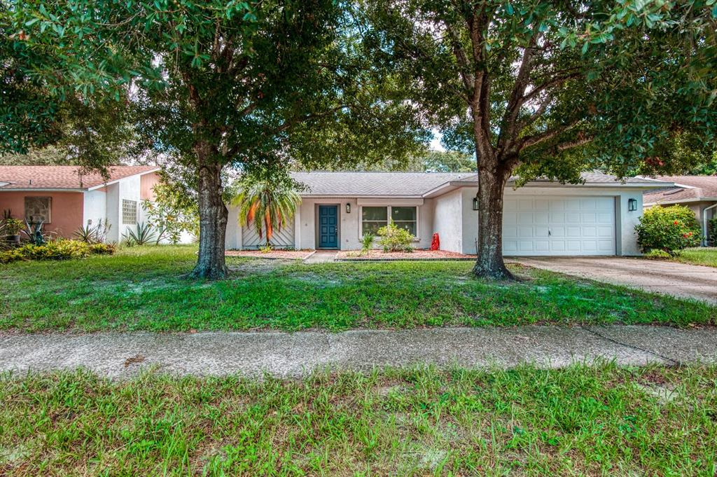 1967 Beckett Lake Drive, Clearwater, FL 33763 Compass