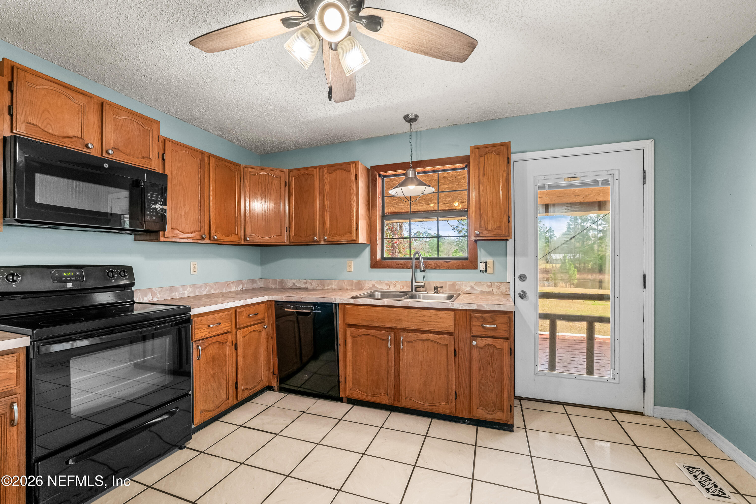 28208 Bow Tie Alley Hilliard, FL 32046 - Photo 34 of 39 28208 Bow Tie Aly (20).JPG-FULL