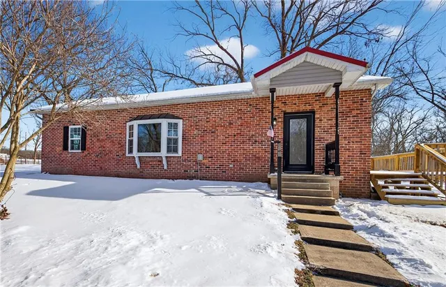 $242,900 | 13038 East Minie Ball Road, Nevada, MO 64772