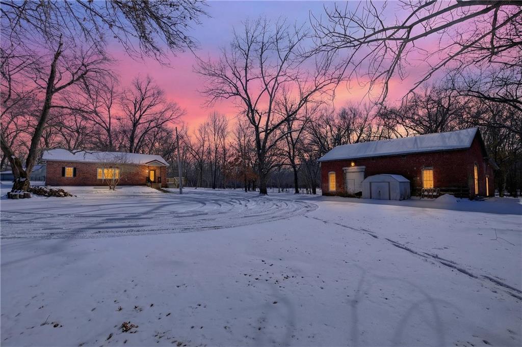 13038 East Minie Ball Road Nevada, MO 64772 - Photo 24 of 32