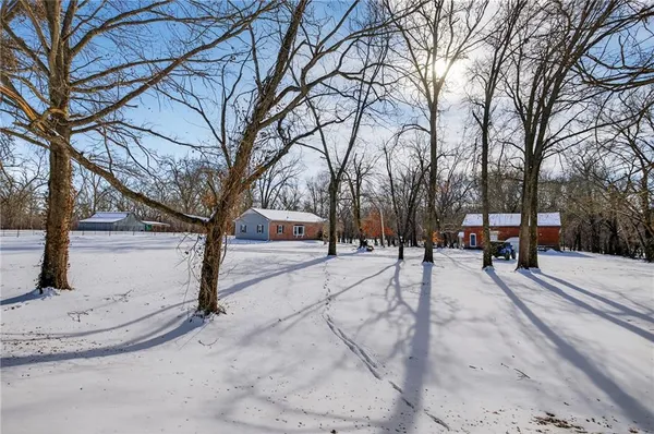 $242,900 | 13038 East Minie Ball Road, Nevada, MO 64772