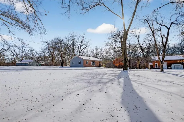 $242,900 | 13038 East Minie Ball Road, Nevada, MO 64772