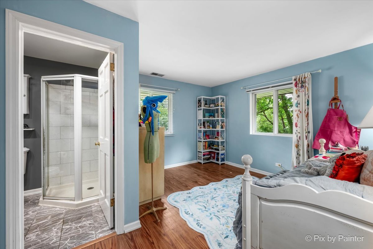 1S660 Winfield Road Wheaton, IL 60189 - Photo 12 of 29 Gallery Image 12